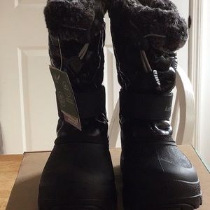 Kamik snow rain boots kids Size 2 EU 33/34 black waterproof new in box